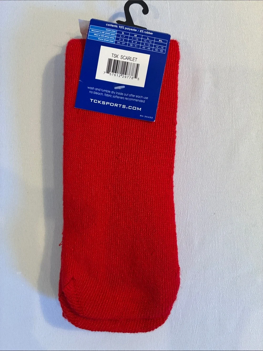 TC men's Scarlet Red Athletic Crew Socks size Large baseball, soccer, football